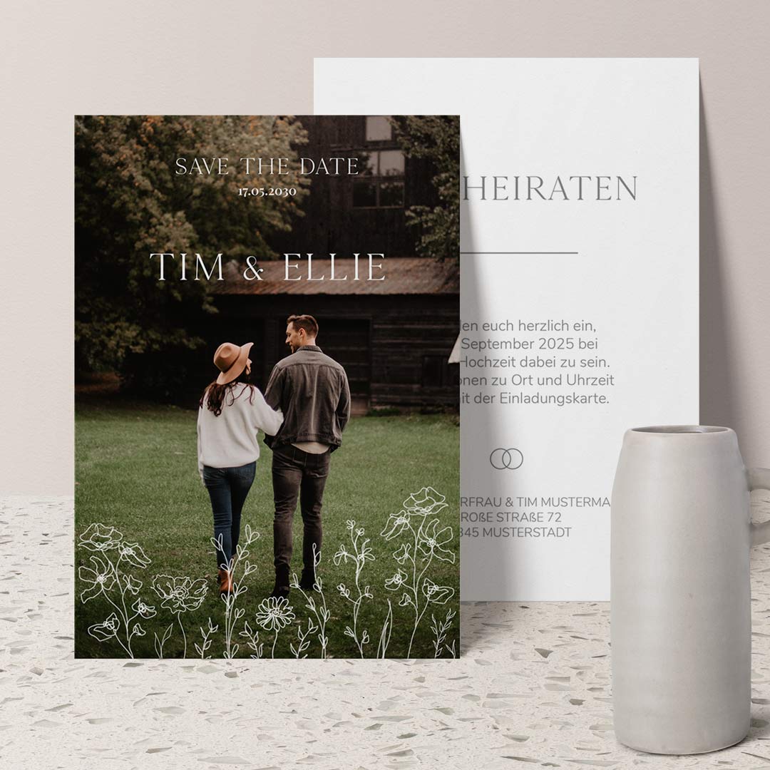 Save-the-Date Karte 'White Flowers'